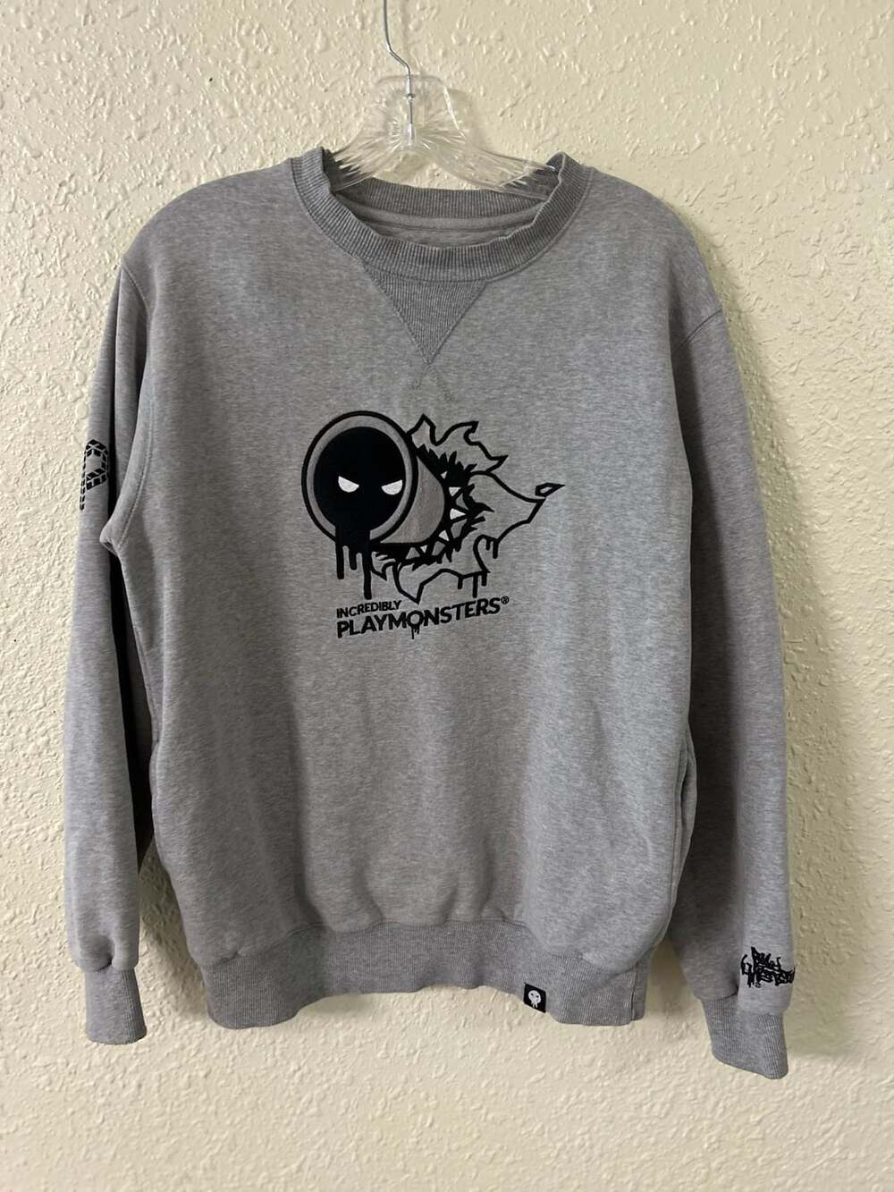 Incredibly Playmonsters 2009 Graphic Sweatshirt Size Large